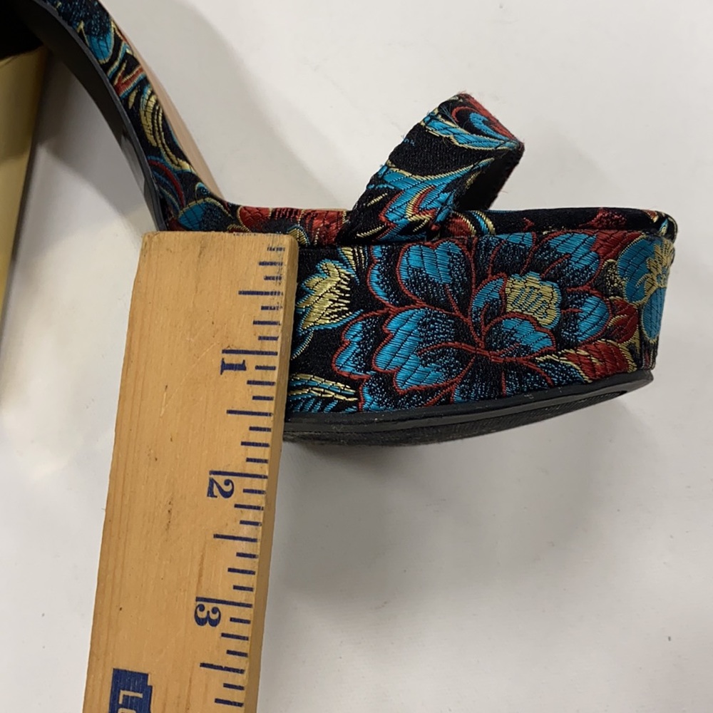 NWOT Bamboo ankle Strap Platform Shoes Size 10 - Picture 8 of 8